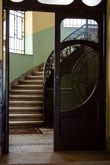Premium Apartment By Hi5-King Street'S Luxury Budapest Esterno foto