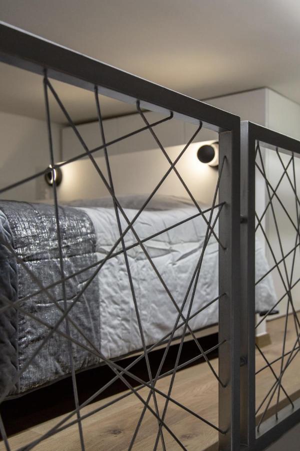 Premium Apartment By Hi5-King Street'S Luxury Budapest Esterno foto